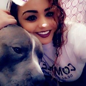 Meet your Posher, Selena